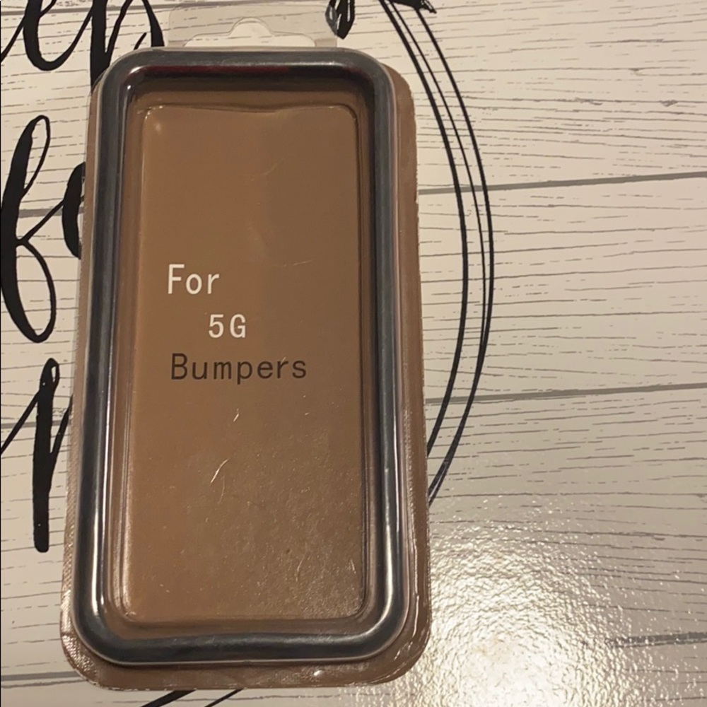 iPhone Bumpers and cases -ALL ONE PRICE